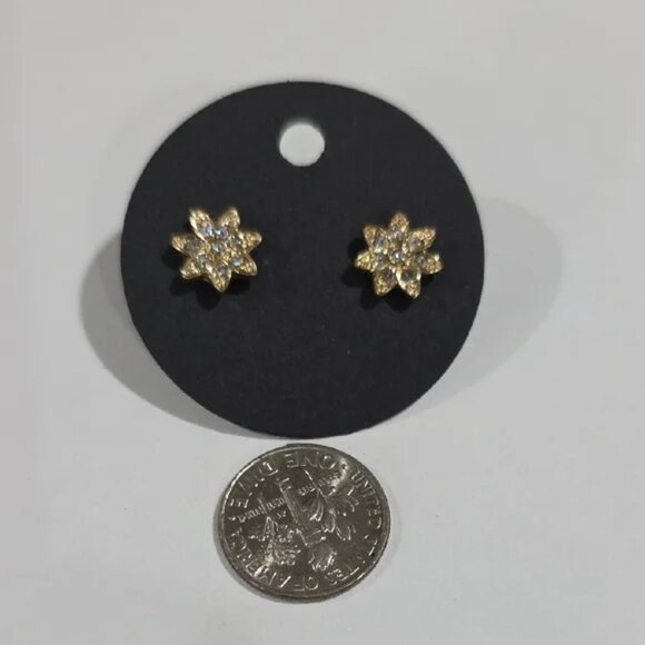 Gold Flower Stud Earrings with Crystal Petals – Elegant Dainty Womem's Jewelry - Picture 7 of 8